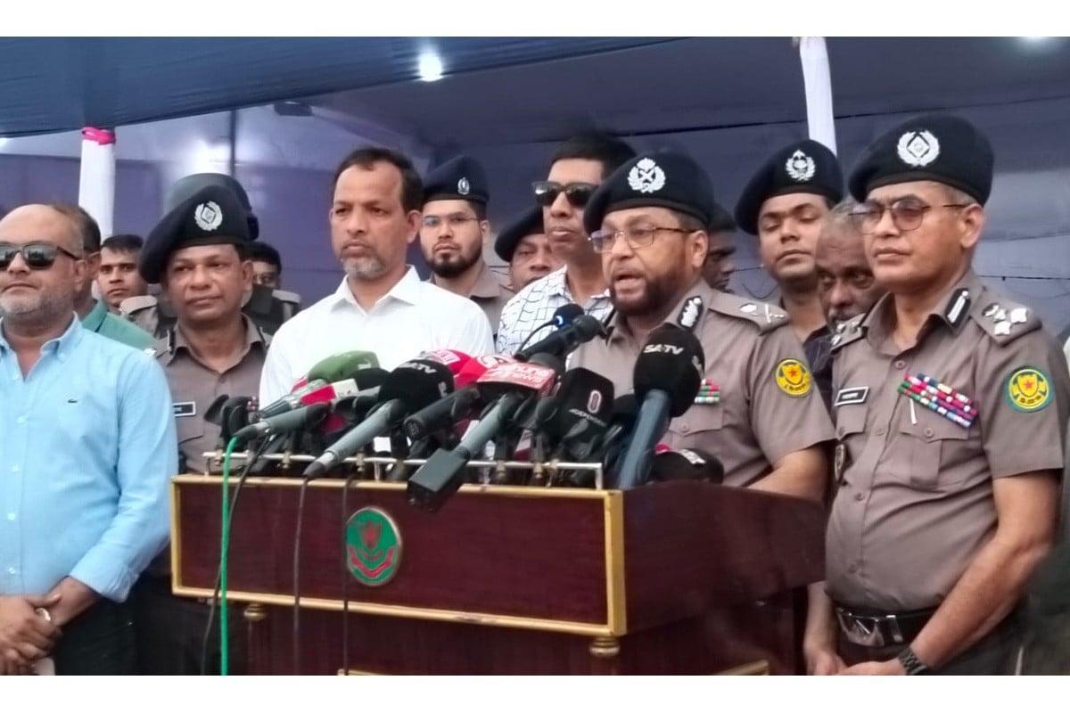 অতিরিক্ত ভাড়া নিলেই ব্যবস্থা: ডিএমপি কমিশনার