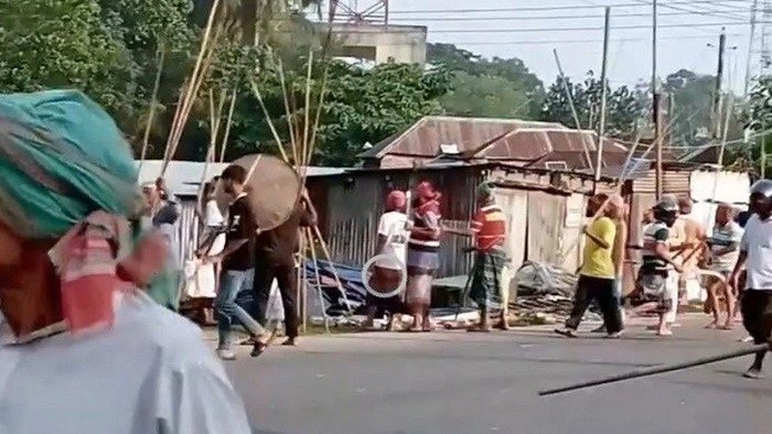 ফরিদপুরের ভাঙ্গায় দুই দল গ্রামবাসীর সংঘর্ষে আহত ৩০