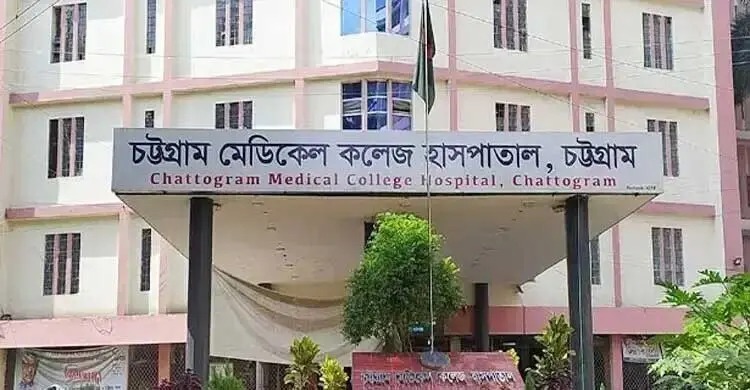 চট্টগ্রামের লোহাগাড়ায় অটোরিকশাচালক গুলিবিদ্ধ, চাঁদা দাবির অভিযোগ