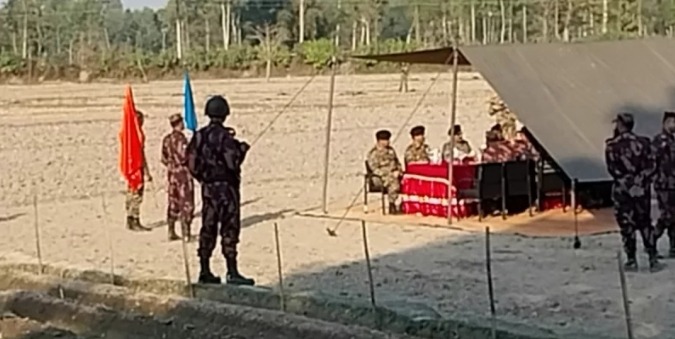 দহগ্রাম তিনবিঘা করিডোর বিএসএফ- বিজিবি অধিনায়ক পর্যায়ে পতাকা অনুষ্ঠিত.