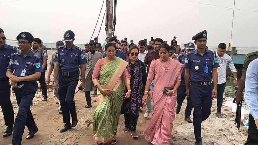 রাজবাড়ী ঈদযাত্রা নির্বিঘ্ন করতে দৌলতদিয়া ঘাট পরিদর্শনে ডিসি-এসপি