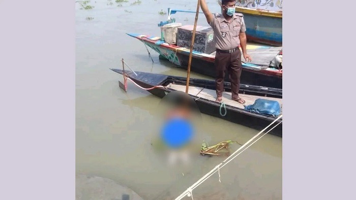 চৌহালীতে যমুনা নদী থেকে শিকলবাঁধা যুবকের মরদেহ উদ্ধার