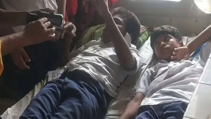 টাঙ্গাইলে টিউবওয়েলের পানি পান করে ২৯ শিক্ষার্থী অসুস্থ