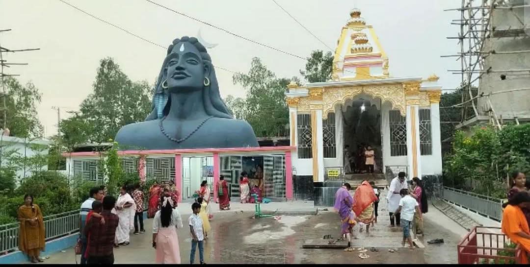 গাইবান্ধার পলাশবাড়ী মন্দিরকে ঘিরে বিতর্ক: সম্প্রীতি ও শান্তি রক্ষায় নিরপেক্ষ তদন্তের দাবি