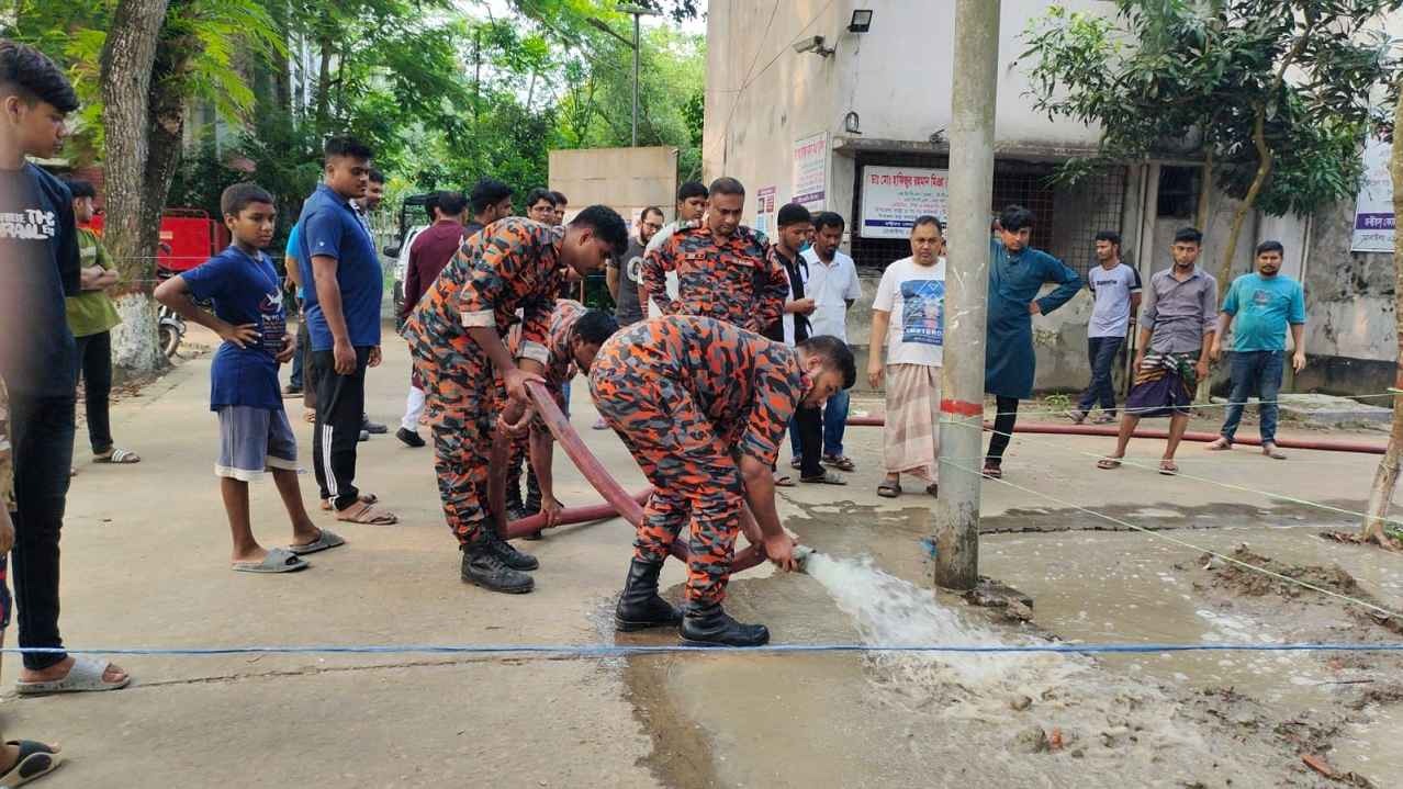 শরীয়তপুর গোসাইরহাট স্বাস্থ্য কমপ্লেক্সের মাটি উত্তপ্ত, কারণ নিয়ে রহস্য