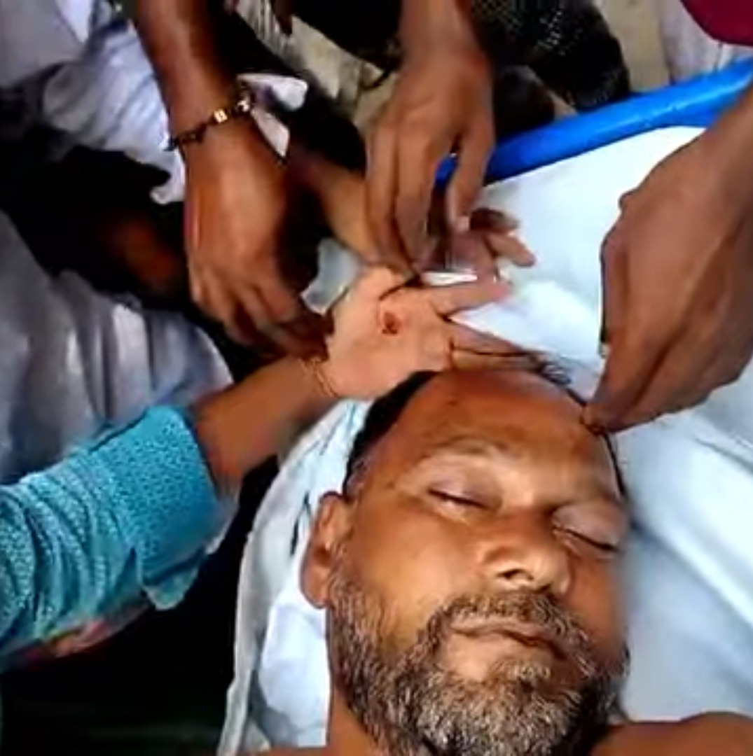 বাউফলে টাকা চাওয়া কে কেন্দ্র করে মা’রা’মা’রিতে নি’হত ১, আহ’ত ৩, গ্রেফ’তার- ৪