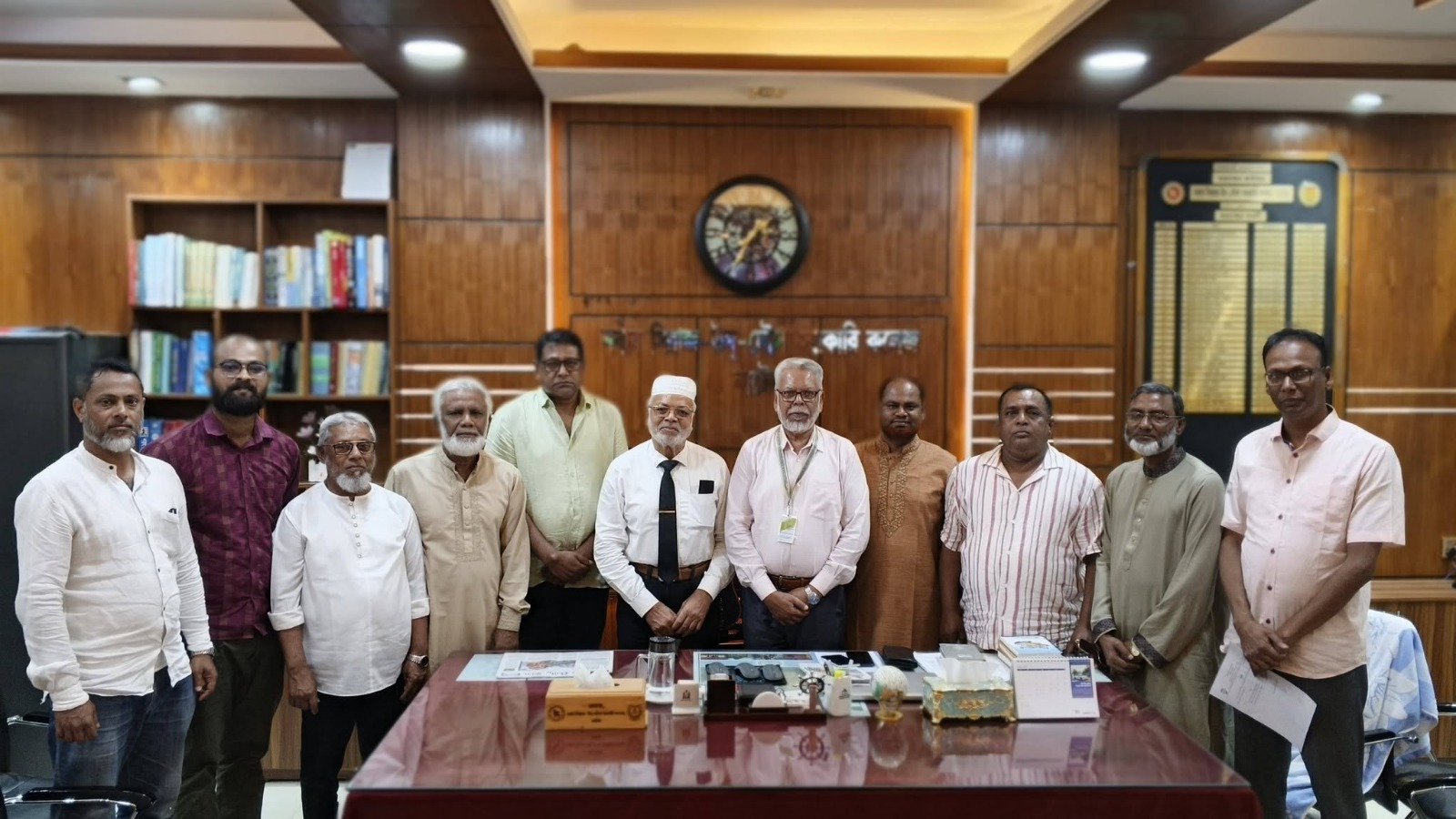 নবাব সিরাজ-উদ-দৌলা সরকারী কলেজ একাডেমিক কাউন্সিলের ১৪২তম সভায় ৭ সদস্য বিশিষ্ট (আংশিক) এ্যালামনাই এসোসিয়েশন কমিটি গঠন ও অনুমোদন