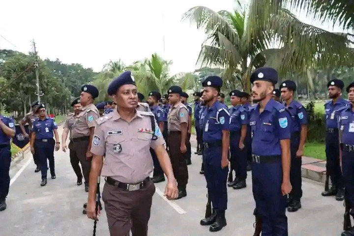কিশোরগঞ্জ জেলা পুলিশের মাস্টার প্যারেড অনুষ্ঠিত,।