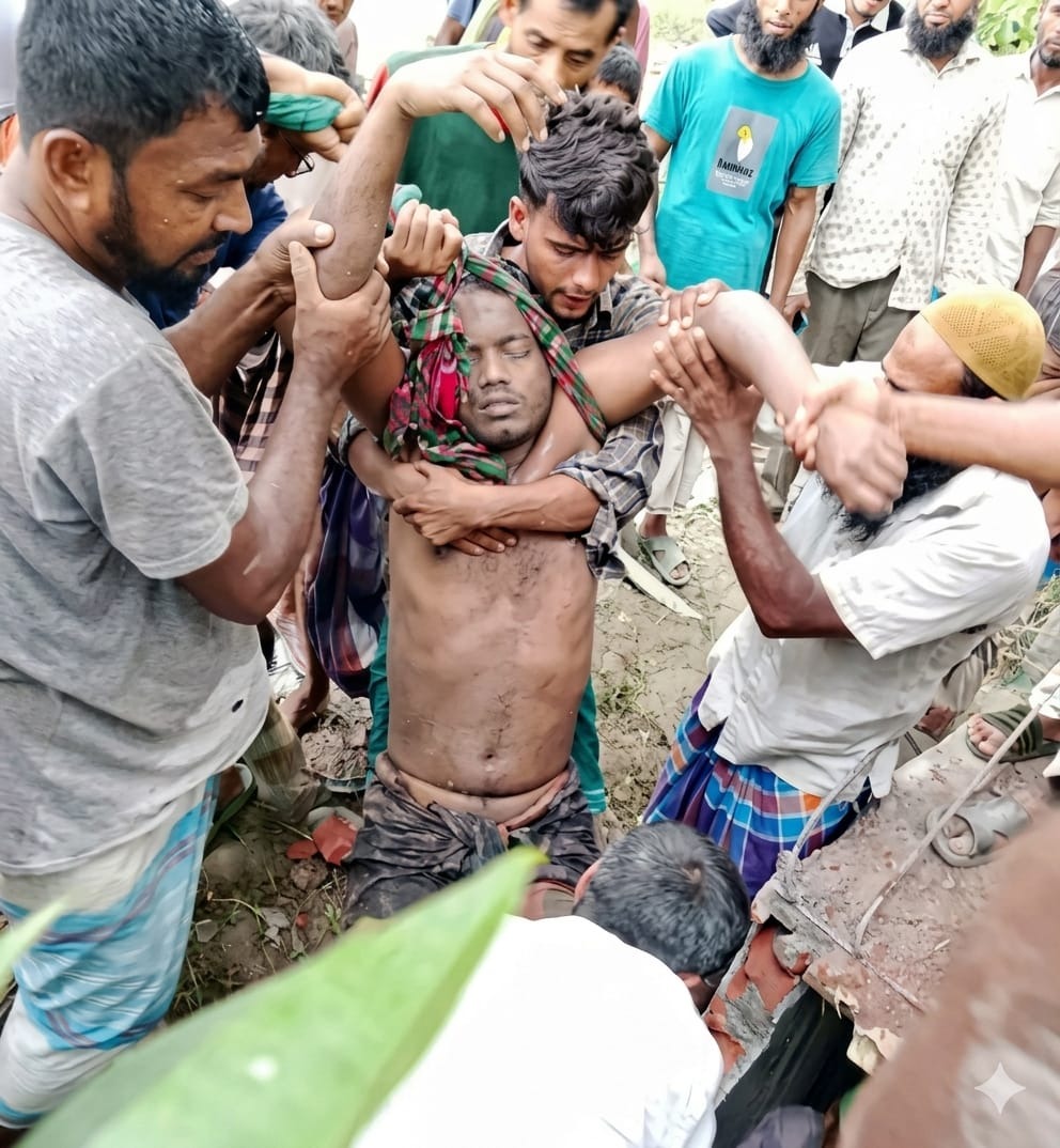 সেপটিক ট্যাংকের বিষাক্ত গ্যাসে প্রাণ গেল রাজমিস্ত্রি ও উদ্ধার করতে যাওয়া যুবকের: পটুয়াখালীতে শোকের ছায়া