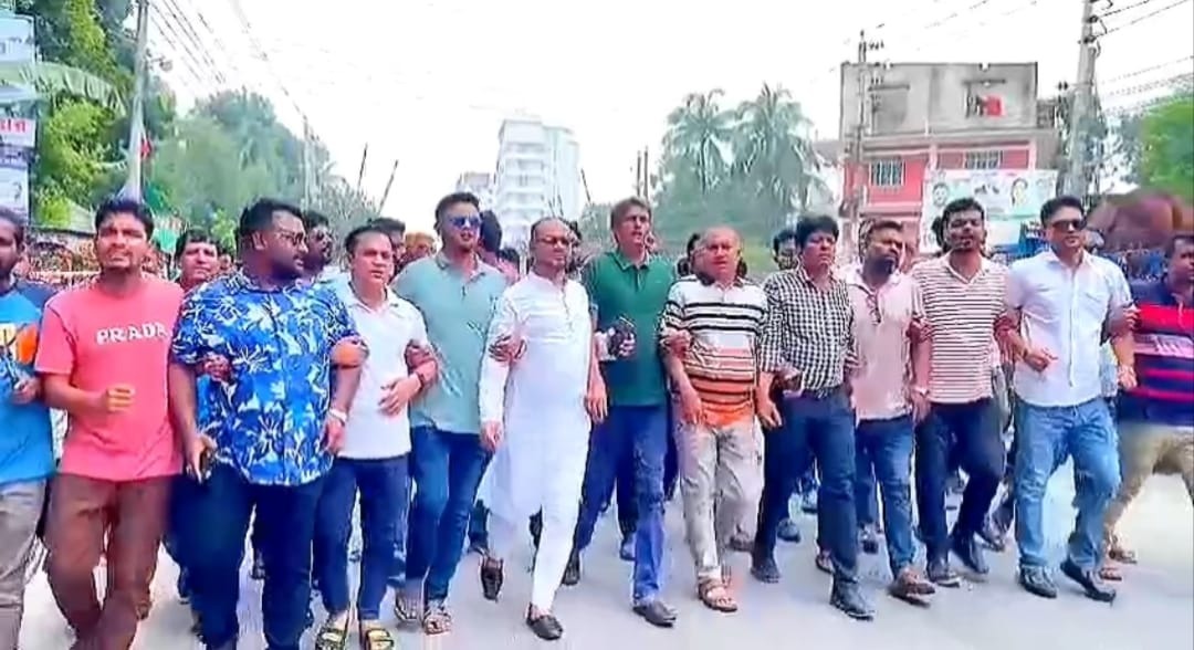 আওয়ামী লীগের প্রতিষ্ঠাবার্ষিকী ঘিরে ফরিদপুরে বিএনপির কড়া পাহারা