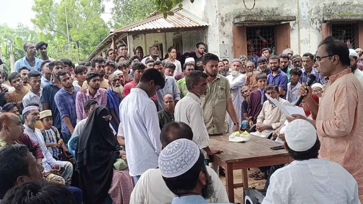 টাঙ্গাইলে শ্রেণিকক্ষে শিক্ষিকাকে থাপ্পড়-ঘুষি, শিক্ষার্থীকে ‘টিসি’