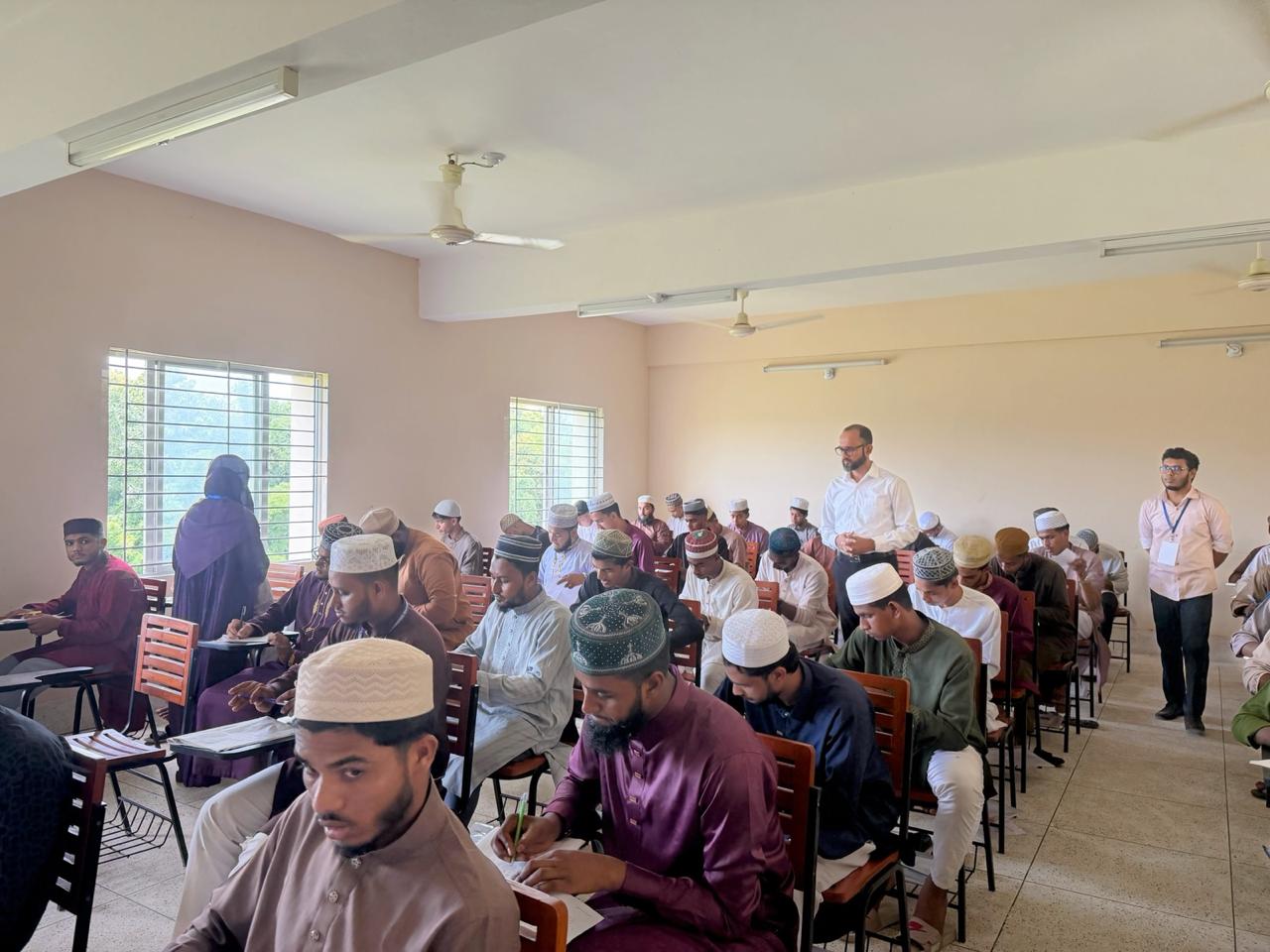 সুশৃঙ্খল পরিবেশে মৌলভীবাজারে এইচএসসি ও সমমানের পরীক্ষা শুরু