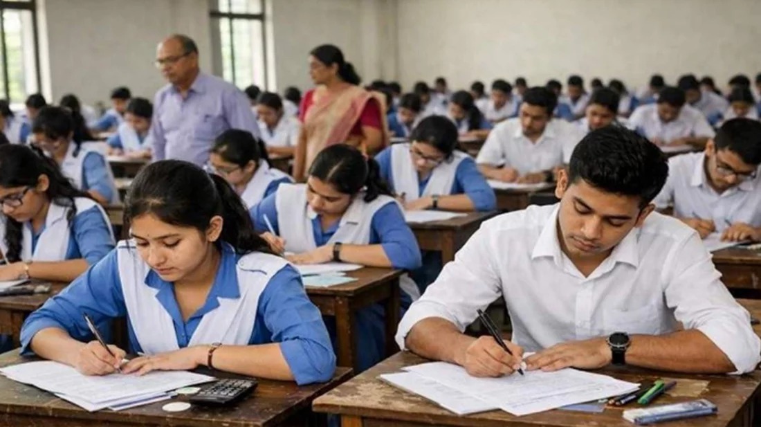 একযোগে দেশের ২ হাজার ৬৯৭টি কেন্দ্রে শুরু হয়েছে এইচএসসি ও সমমানের পরীক্ষা