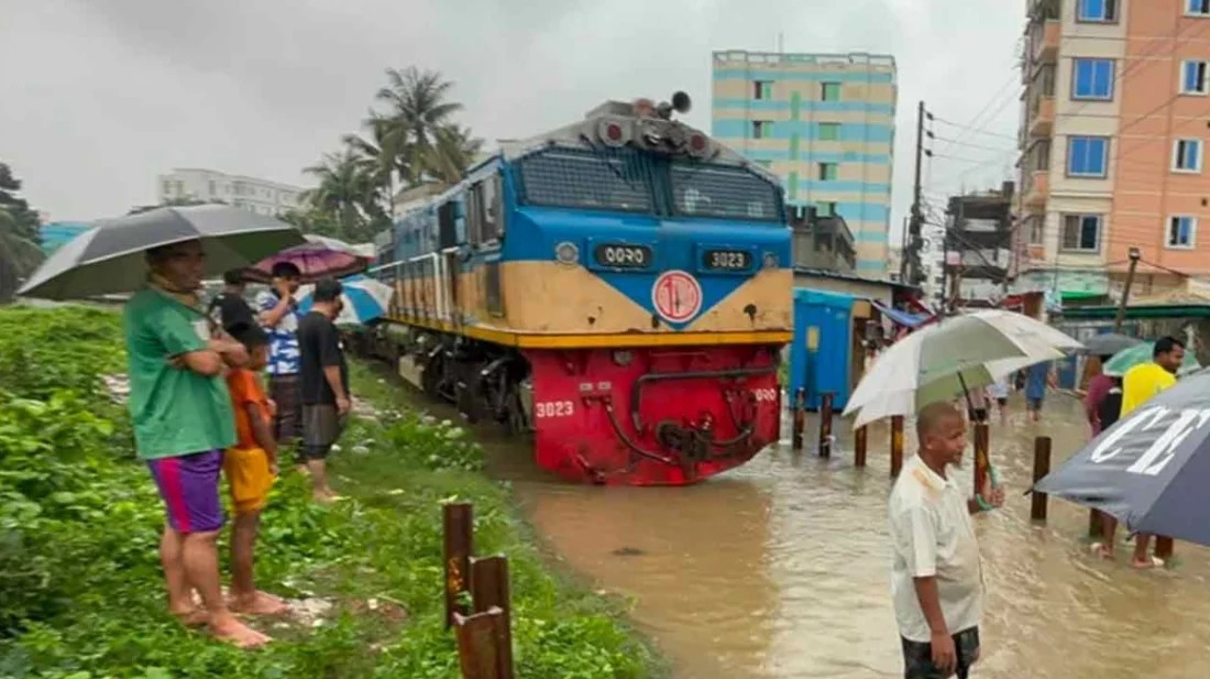 কক্সবাজার রুটে ট্রেন বন্ধ থাকায় বড় অংকের ক্ষতির মুখে রেলওয়ে