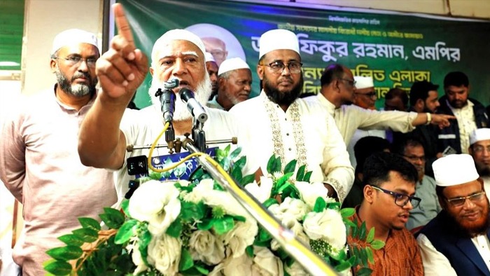 চট্টগ্রামের বাঁশখালী ও সাতকানিয়ার বন্যার্ত মানুষের পাশে দাঁড়ানো মানবিক দায়িত্ব: শফিকুর রহমান