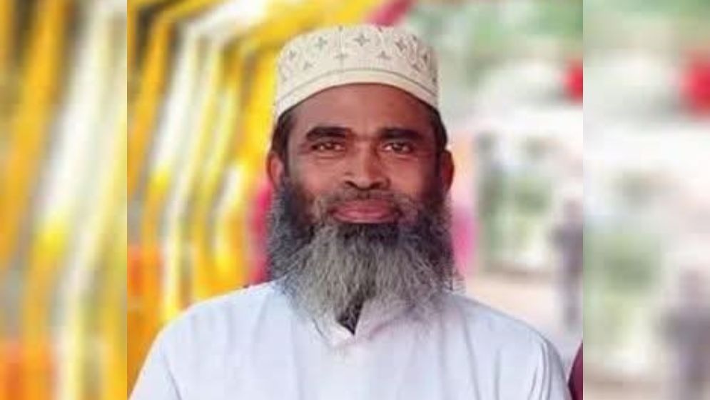 কুমিল্লায় এশার আজান দেওয়ার সময় মসজিদের ইমামের মৃত্যু