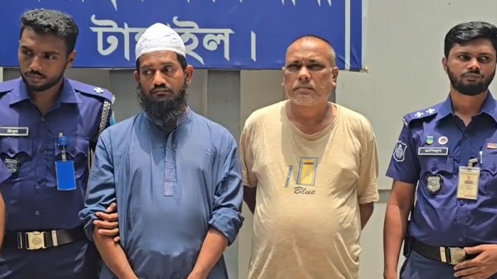 টাঙ্গাইলে গৃহবধূকে হত্যায় মসজিদের মোয়াজ্জিনসহ গ্রেপ্তার ২, স্বর্ণালঙ্কার উদ্ধার
