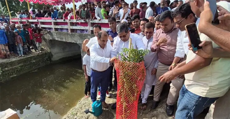 বগুড়া মীর শাহে আলম ২০ বছর উন্নয়নবঞ্চিত ছিল, সেই বৈষম্য দূর করছে সরকার