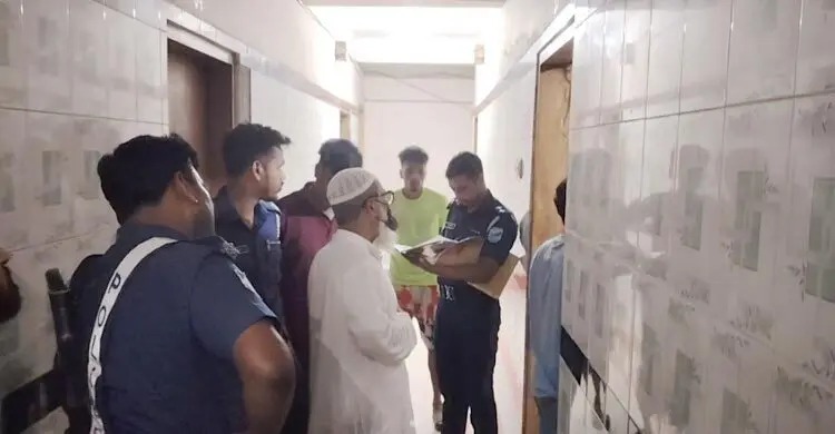 কিশোরগঞ্জে ভৈরব আবাসিক হোটেল থেকে যুবকের ঝুলন্ত মরদেহ উদ্ধার
