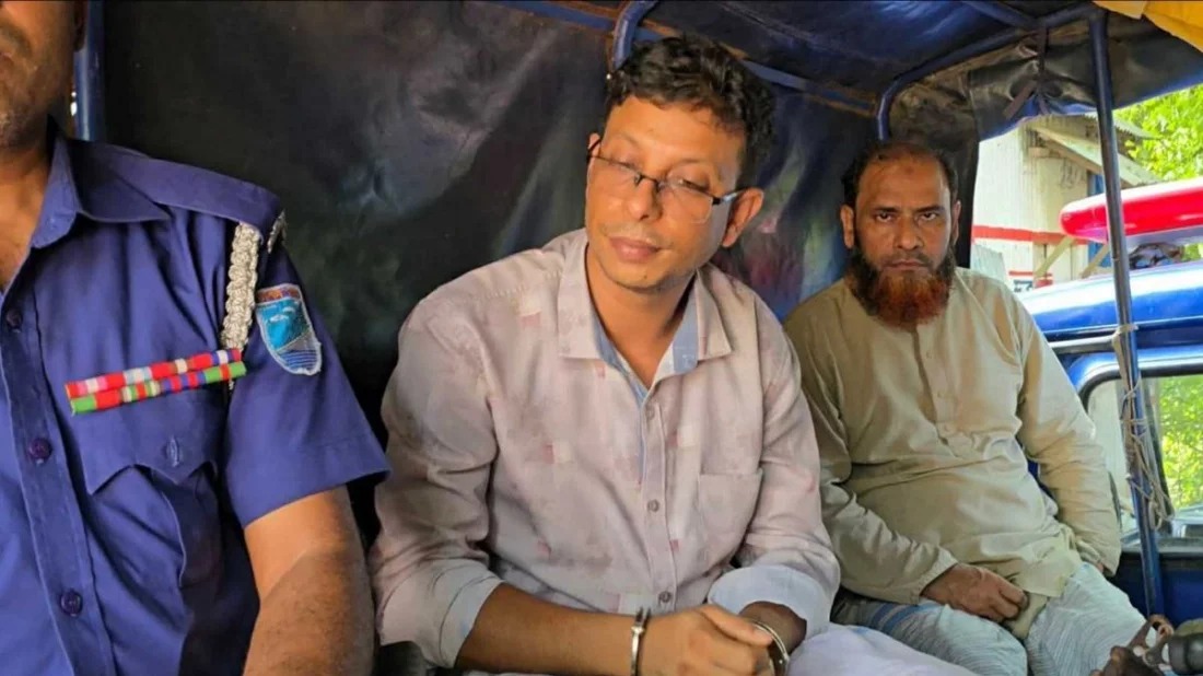 নরসিংদী সদর তিন মাসের শিশুর পা মুচড়ে দেওয়া চাচি পলাতক, আটক ৩