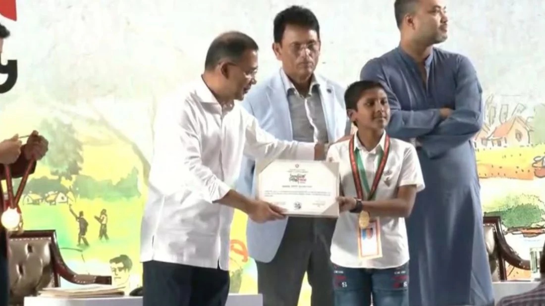 বাংলাদেশ প্রাথমিক শিক্ষা পদক-২০২৬: ২১ ক্যাটাগরিতে পদক বিতরণ করছেন প্রধানমন্ত্রী