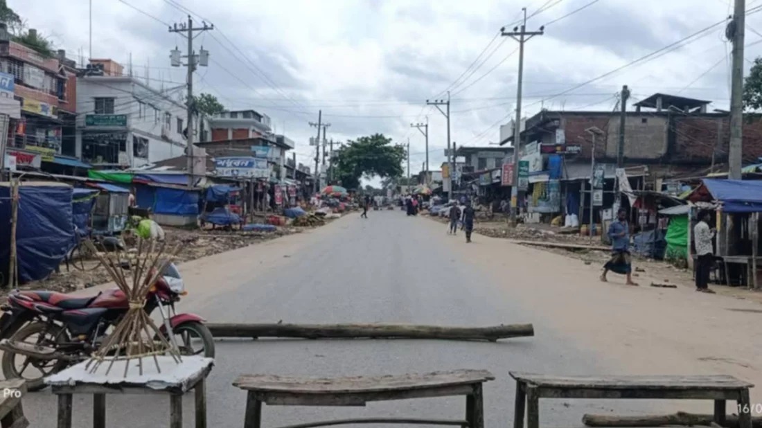 চট্টগ্রামের খাগড়াছড়ি যৌক্তিক স্থানে ‘ফটিকছড়ি উত্তর’ উপজেলার সদর স্থাপনের দাবিতে চলছে হরতাল