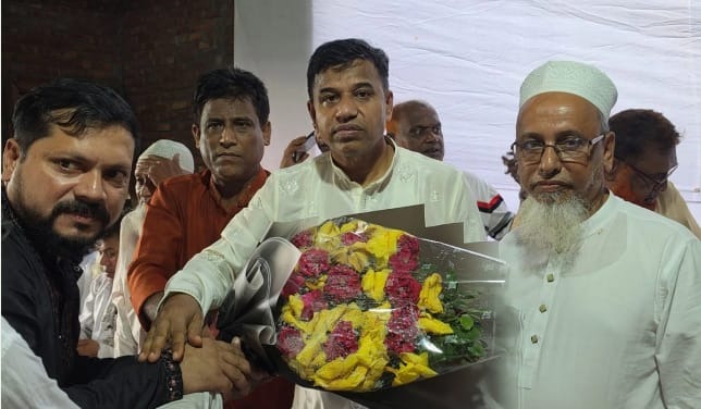 রূপগঞ্জ ইউনিয়ন পরিষদের নতুন প্রশাসক ও সদস্যদের গণসংবর্ধনা